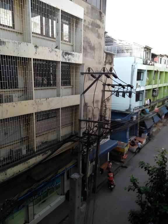 Centaur Inn Hostel Bangkok Exterior foto